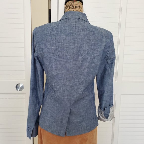 Like New JCREW Schoolboy Chambray Jacket 3 pockets Size 2 Reg. - Picture 2 of 6